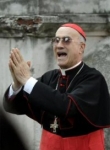 Colectivos LGTB piden en España vetar la entrada al número dos del Vaticano