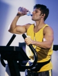 Recomendaciones al momento de hidratarse en el fitness 