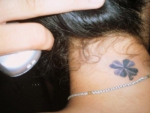 Tréboles de cuatro hojas, un tatuaje de buena fortuna