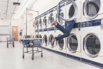 La nueva variedad de usuarios en las lavanderias autoservicio.